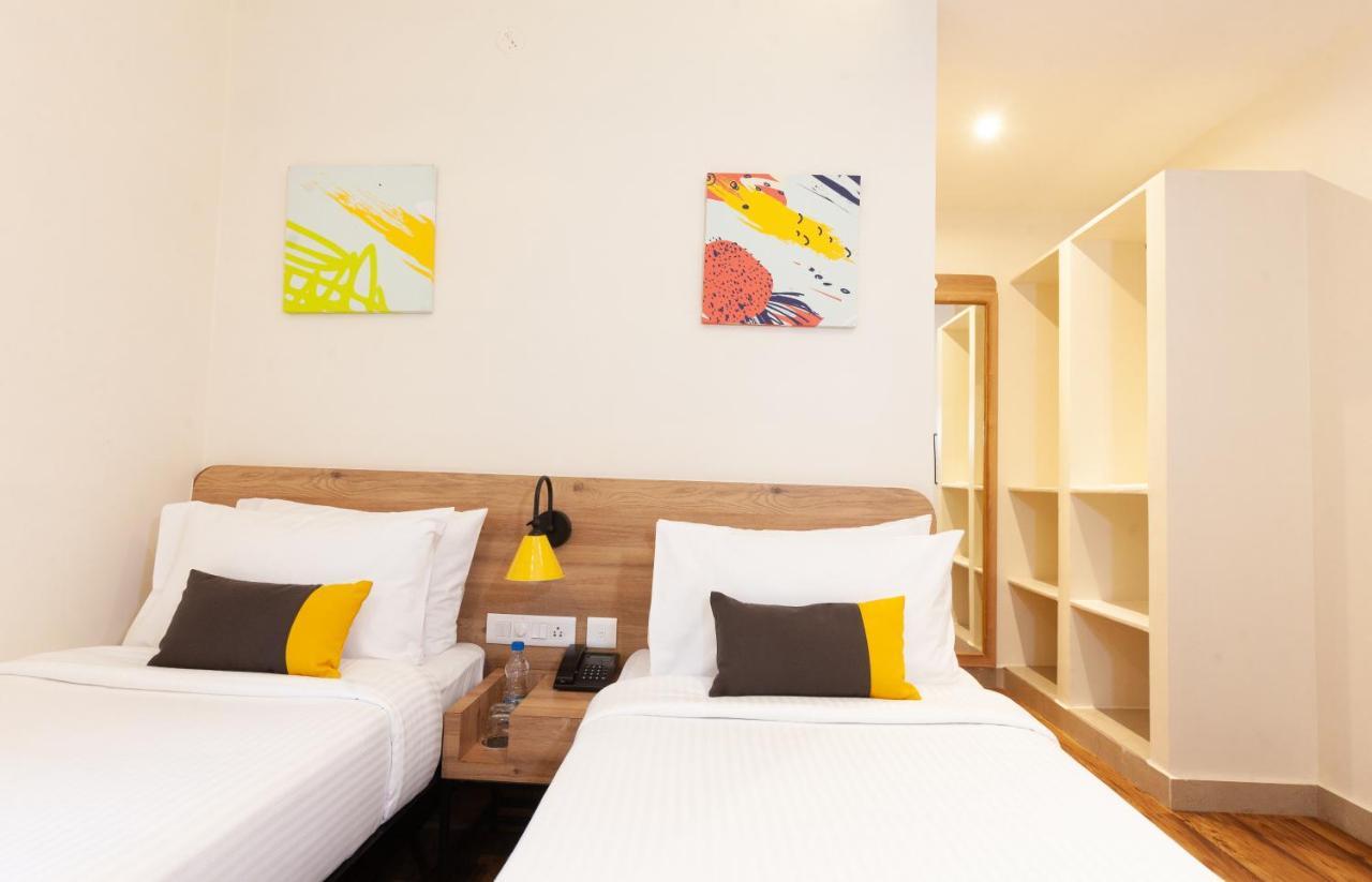 Hotel Istay Hitec Хидерабад Екстериор снимка