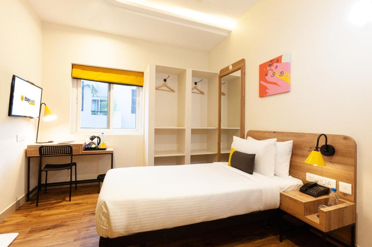 Hotel Istay Hitec Хидерабад Екстериор снимка