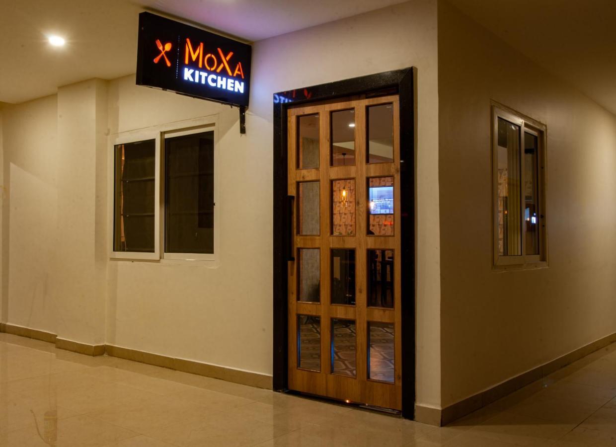 Hotel Istay Hitec Хидерабад Екстериор снимка