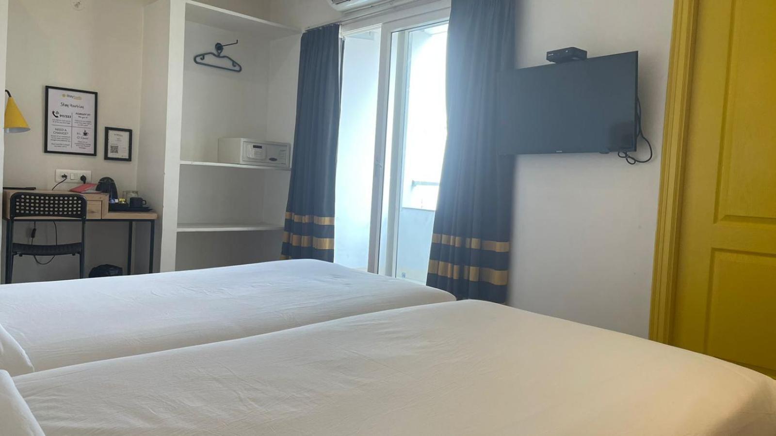 Hotel Istay Hitec Хидерабад Екстериор снимка