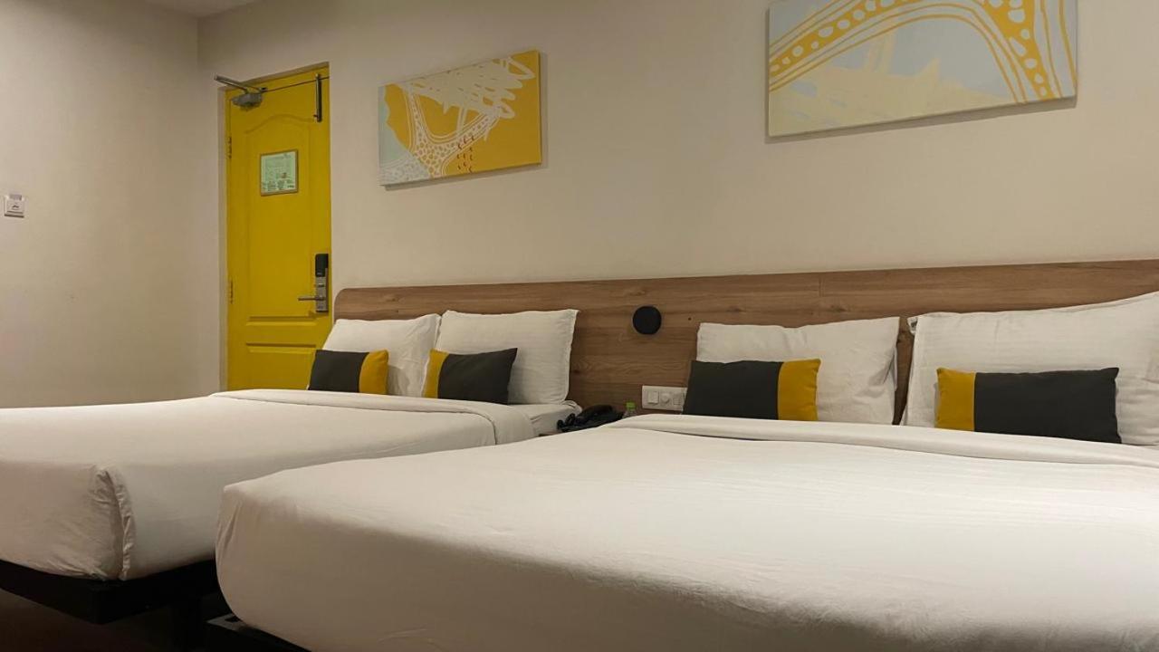 Hotel Istay Hitec Хидерабад Екстериор снимка