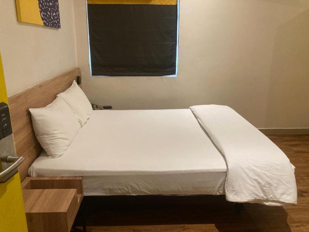 Hotel Istay Hitec Хидерабад Екстериор снимка