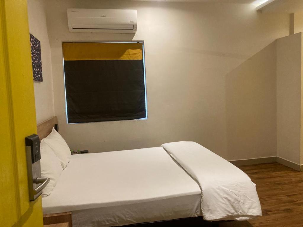 Hotel Istay Hitec Хидерабад Екстериор снимка